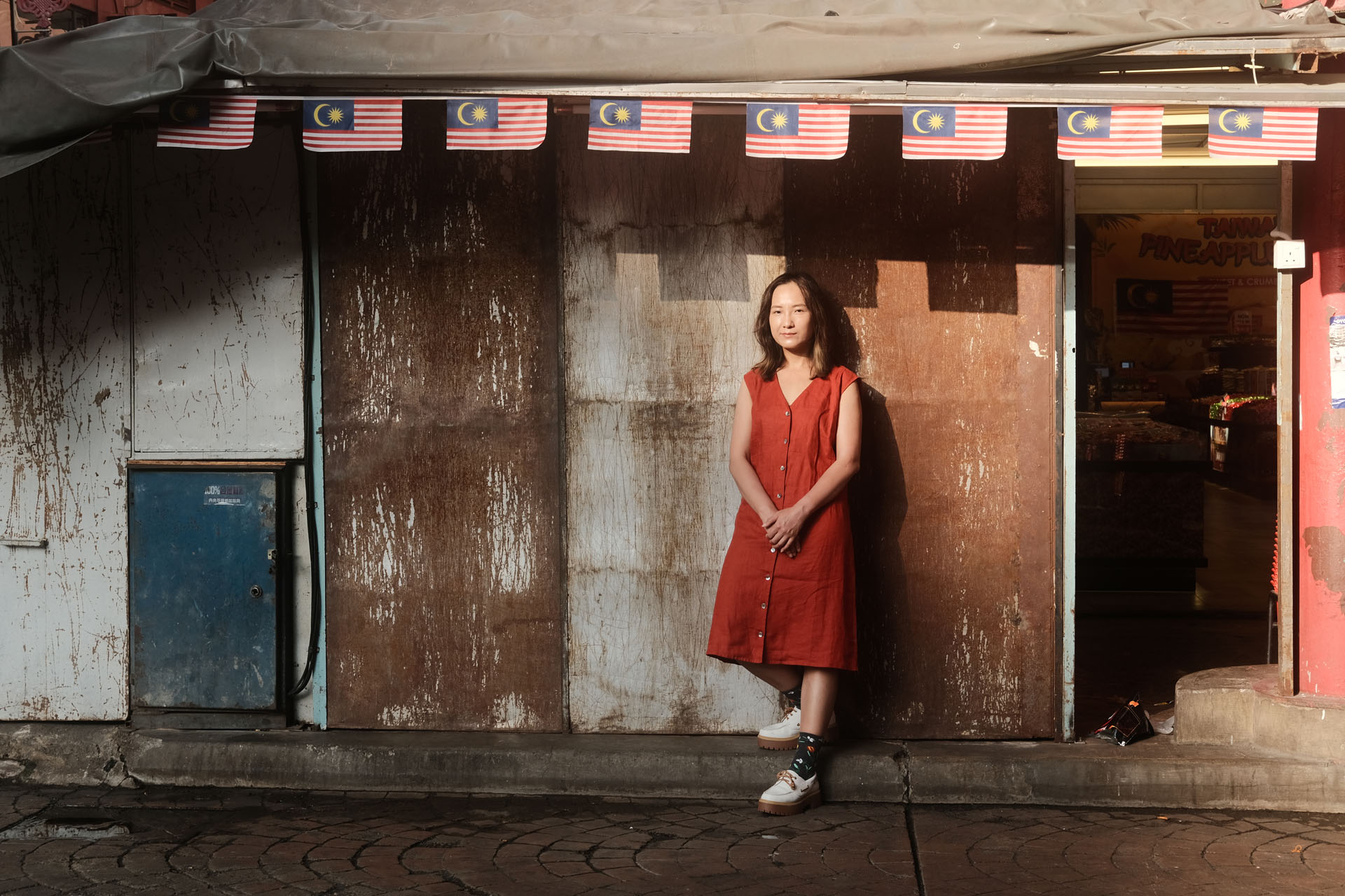Portrait in Kuala Lumpur street with Fujifilm X T4 SIRUI Sniper 23mm